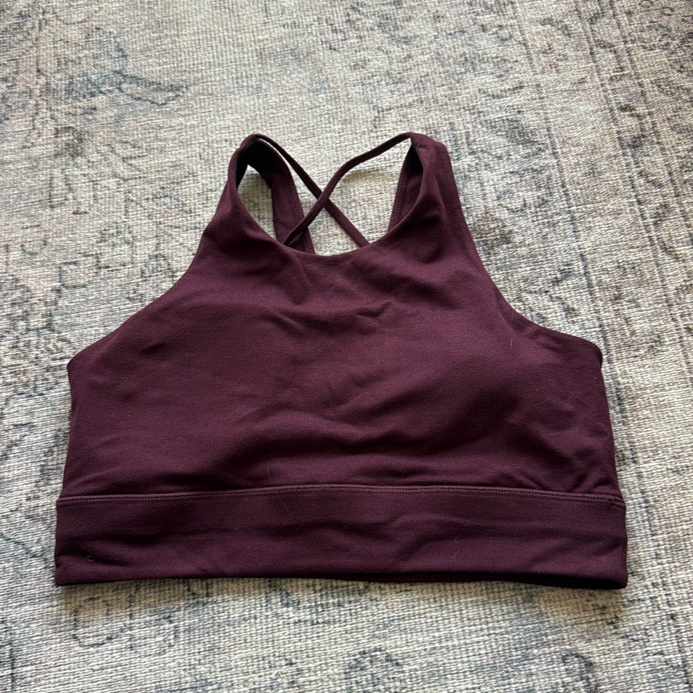 Vuori halo bra Size M. NWOT. Burgundy
